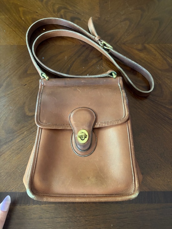 Coach Handbags - COACH VINTAGE BRITISH TAN MURPHY SHOULDER CROSSBODY BAG